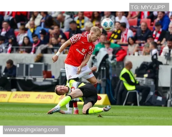 勒沃库森客场逼平RB莱比锡,双方踢出精彩对攻战! 勒沃库森客场逼平RB莱比锡,双方踢出精彩对攻战!