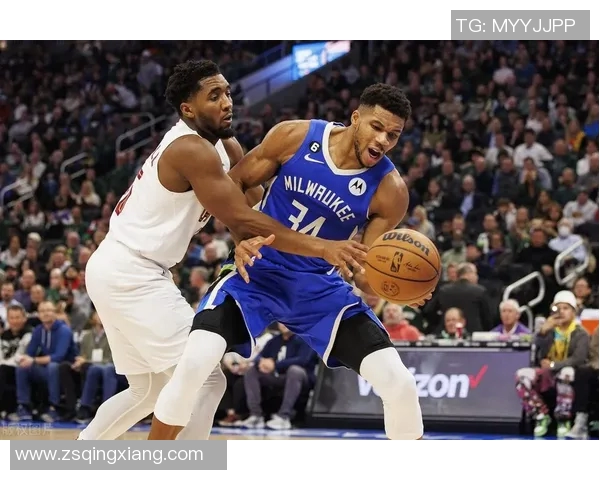 雄鹿与骑士激战正酣2021年11月1日比赛精彩回顾与战况分析 雄鹿与骑士激战正酣2021年11月1日比赛精彩回顾与战况分析